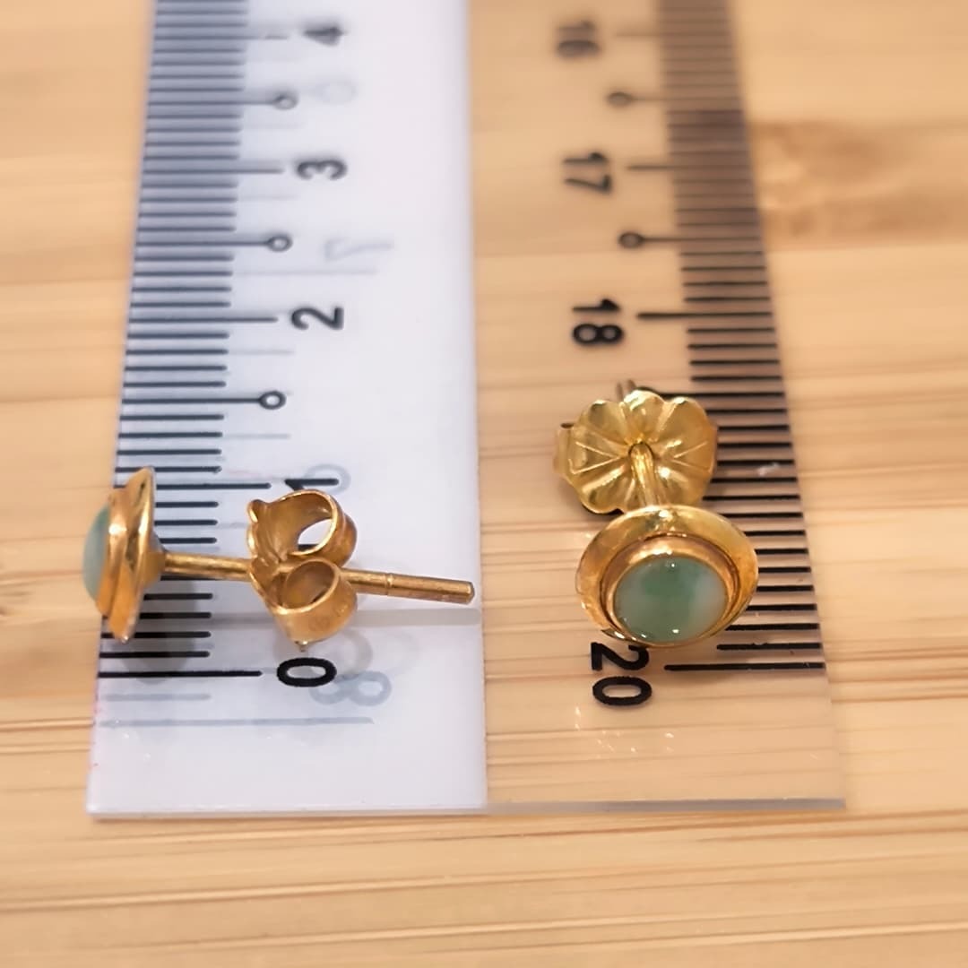 14K Gold Green Jade Cabochon Stud Earrings (6)
