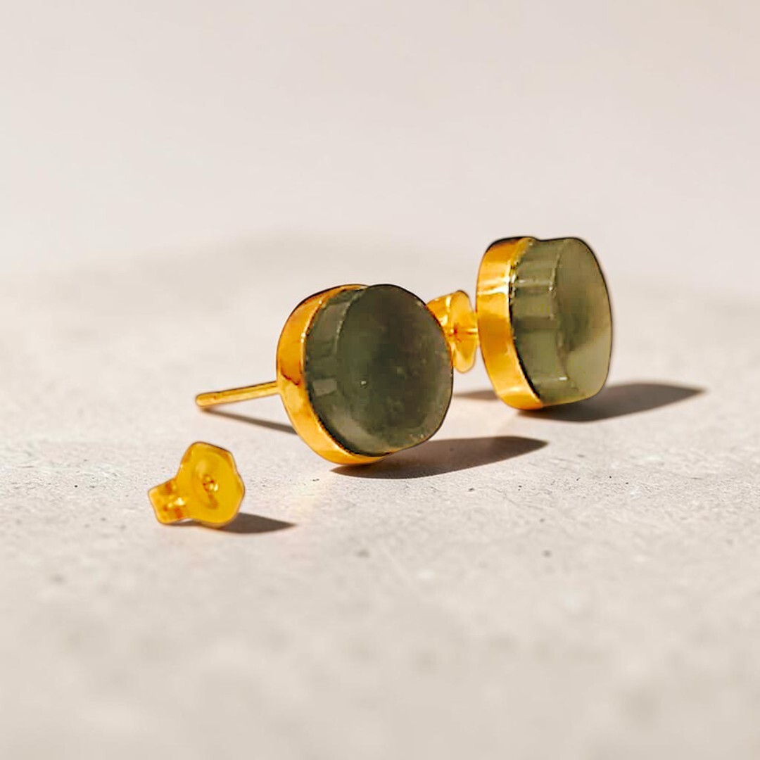 gold-moss-green-jade-disc-stud-earrings (3)