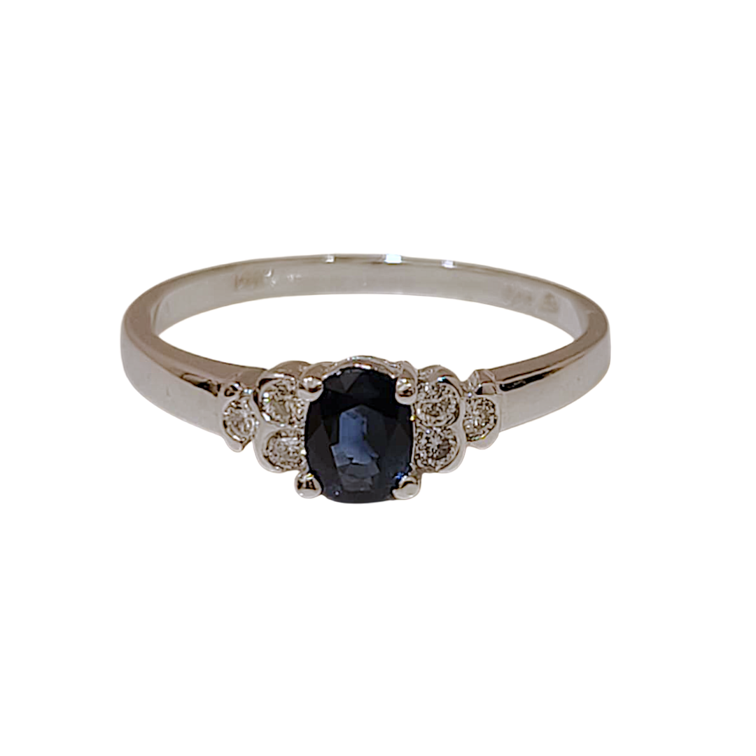 Midnight Blue Oval Sapphire and Diamond Accent Ring (4)