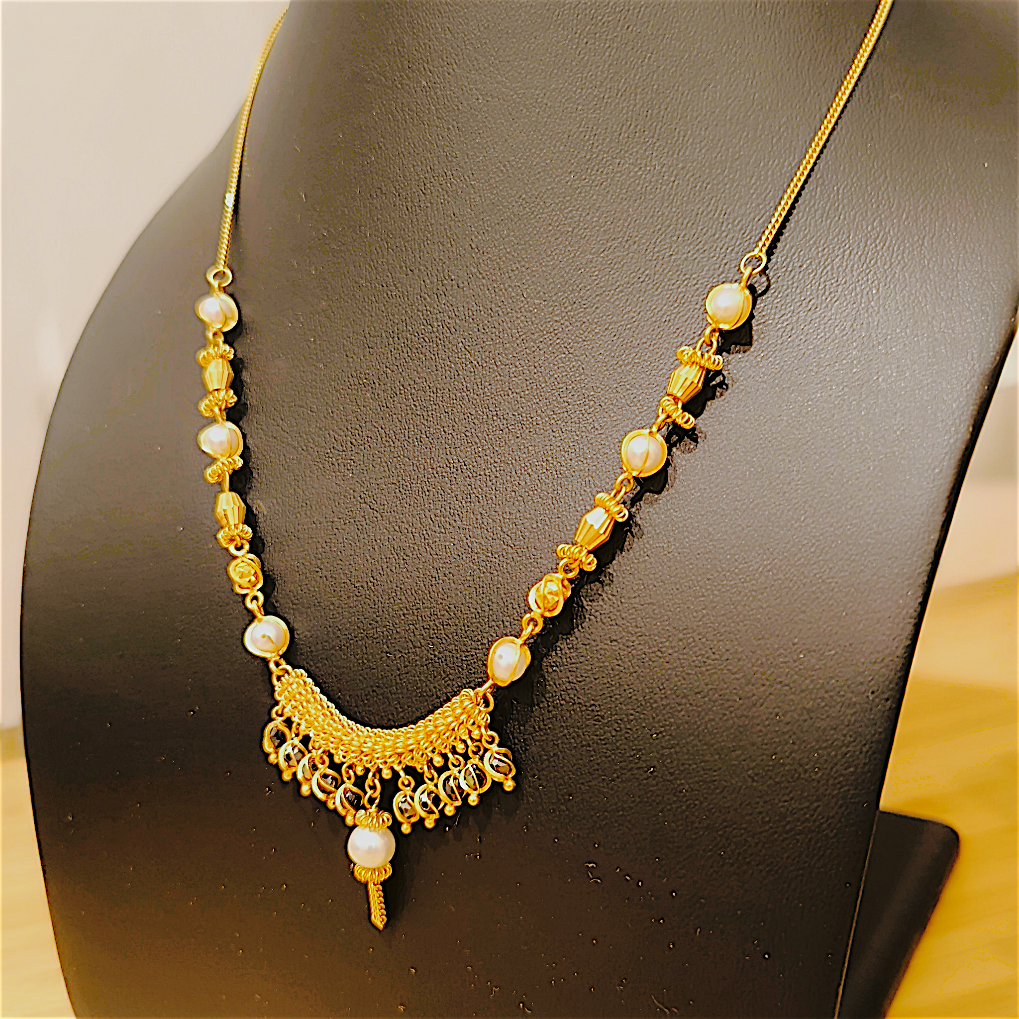 Ethnic Bollywood Style Temple Choker Necklace (5)