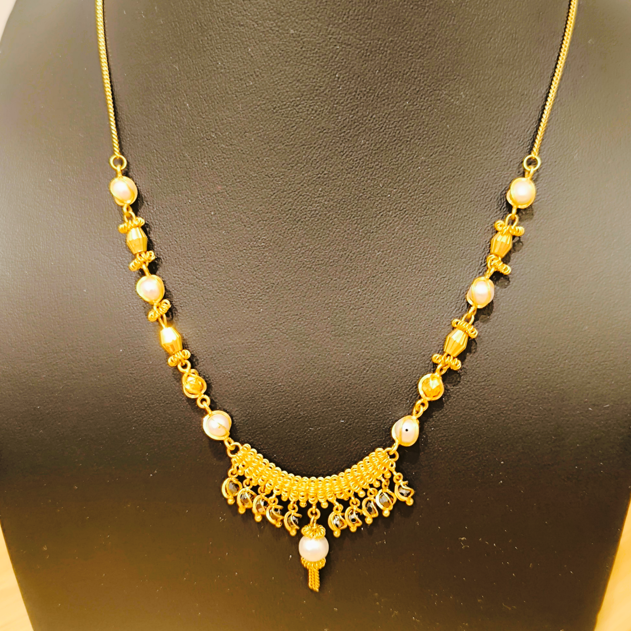 Ethnic Bollywood Style Temple Choker Necklace (4)