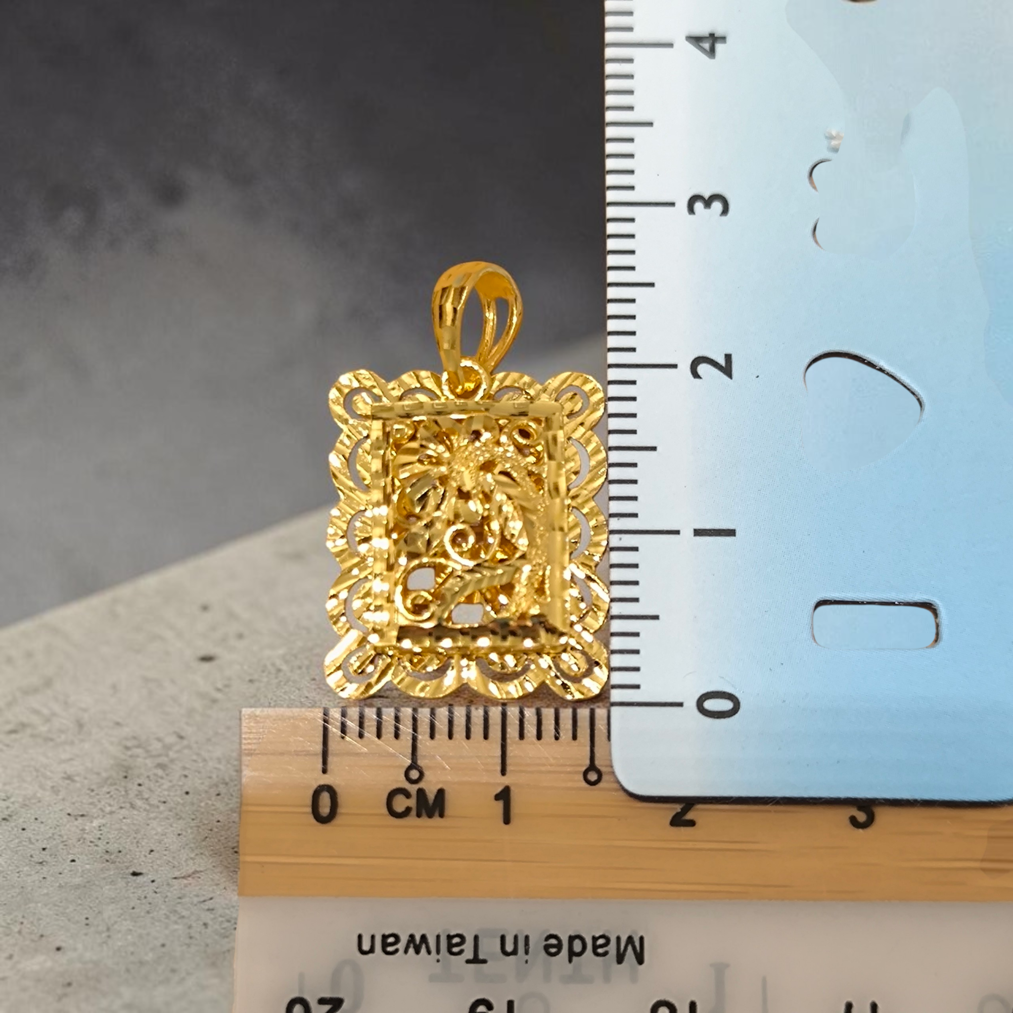 Filigree Rectangular Pendant (1)