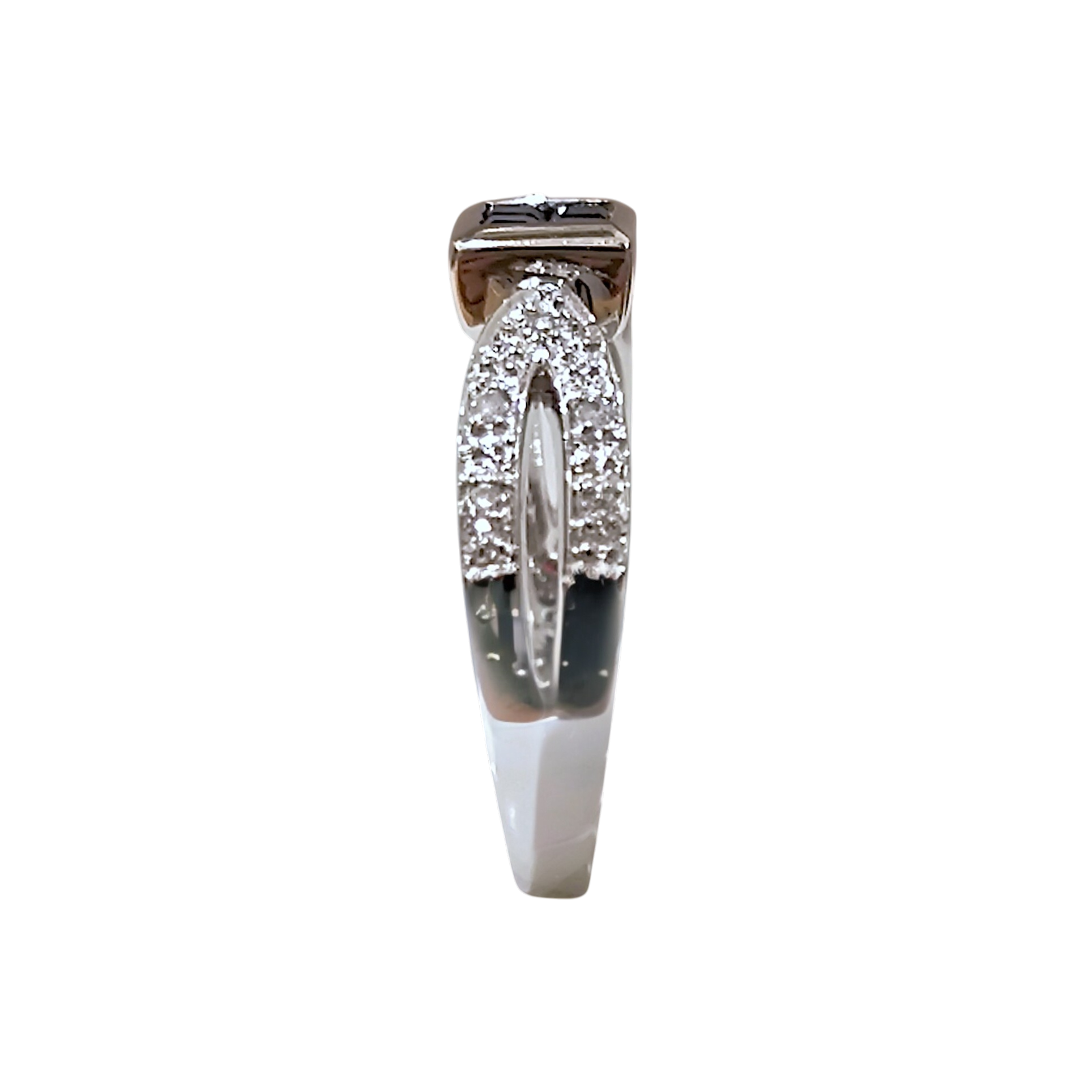 14K White Gold Blue Sapphire Ring _ Square Mosaic Pavé Split-Shank Band3
