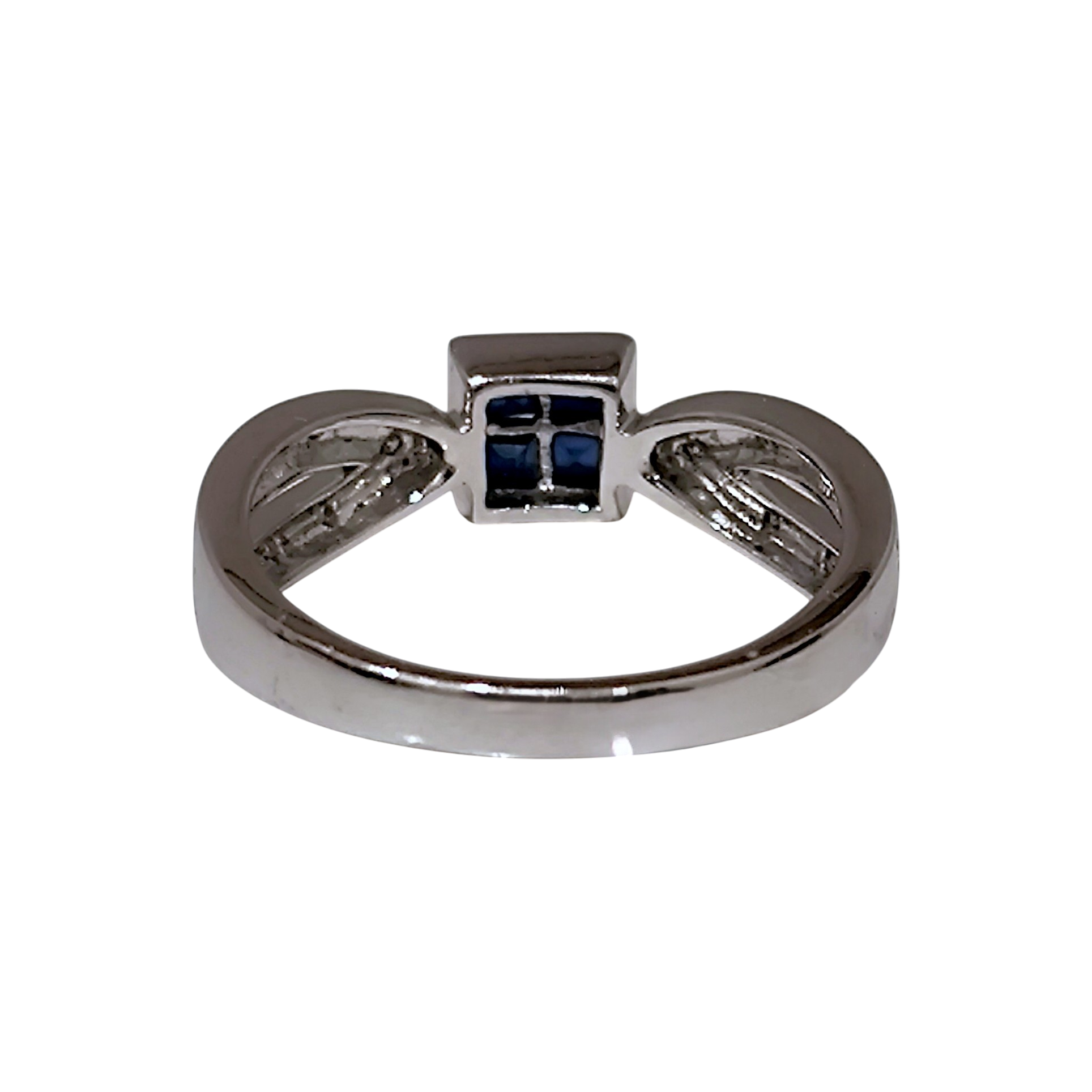 14K White Gold Blue Sapphire Ring _ Square Mosaic Pavé Split-Shank Band (2)