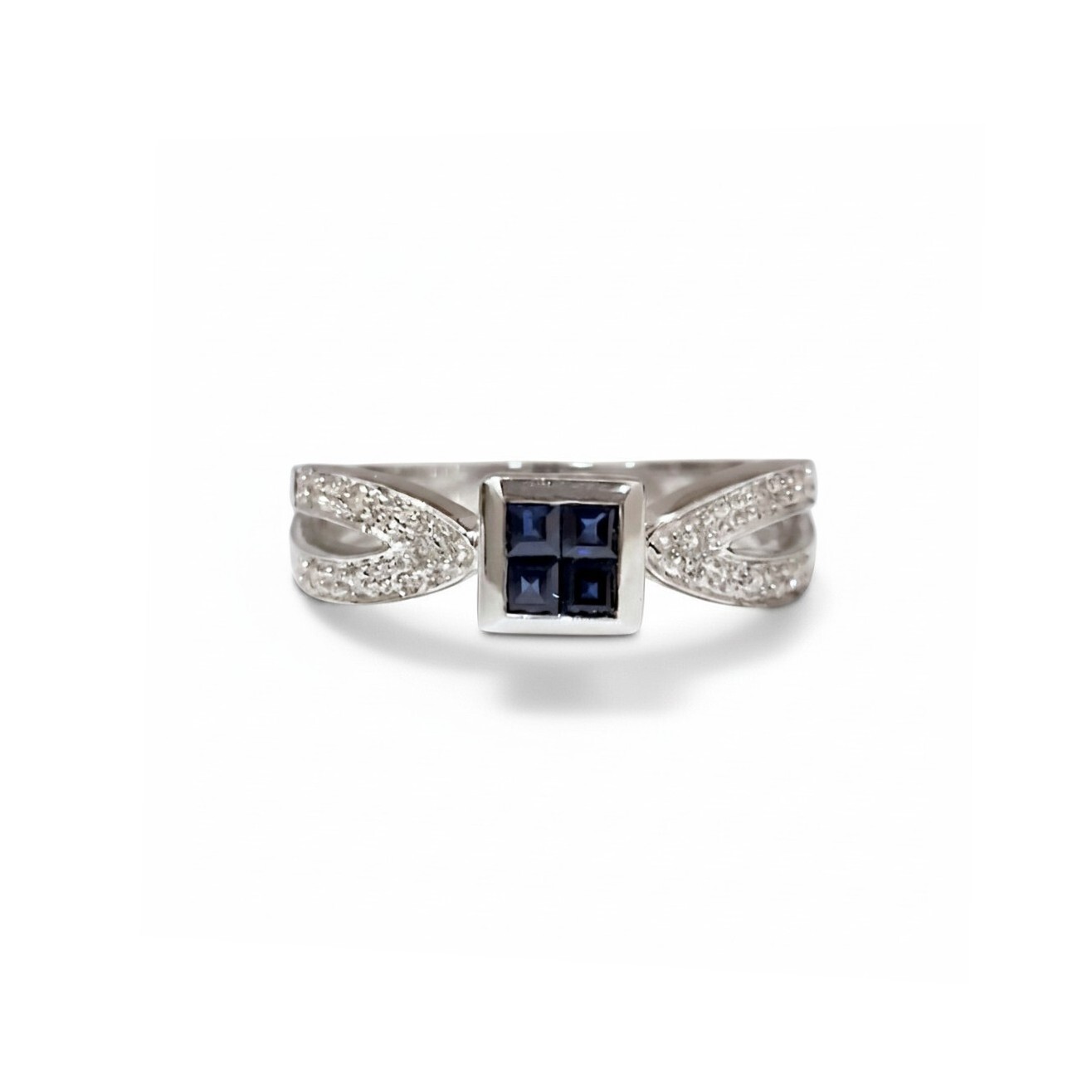 14K White Gold Blue Sapphire Ring _ Square Mosaic Pavé Split-Shank Band (4)