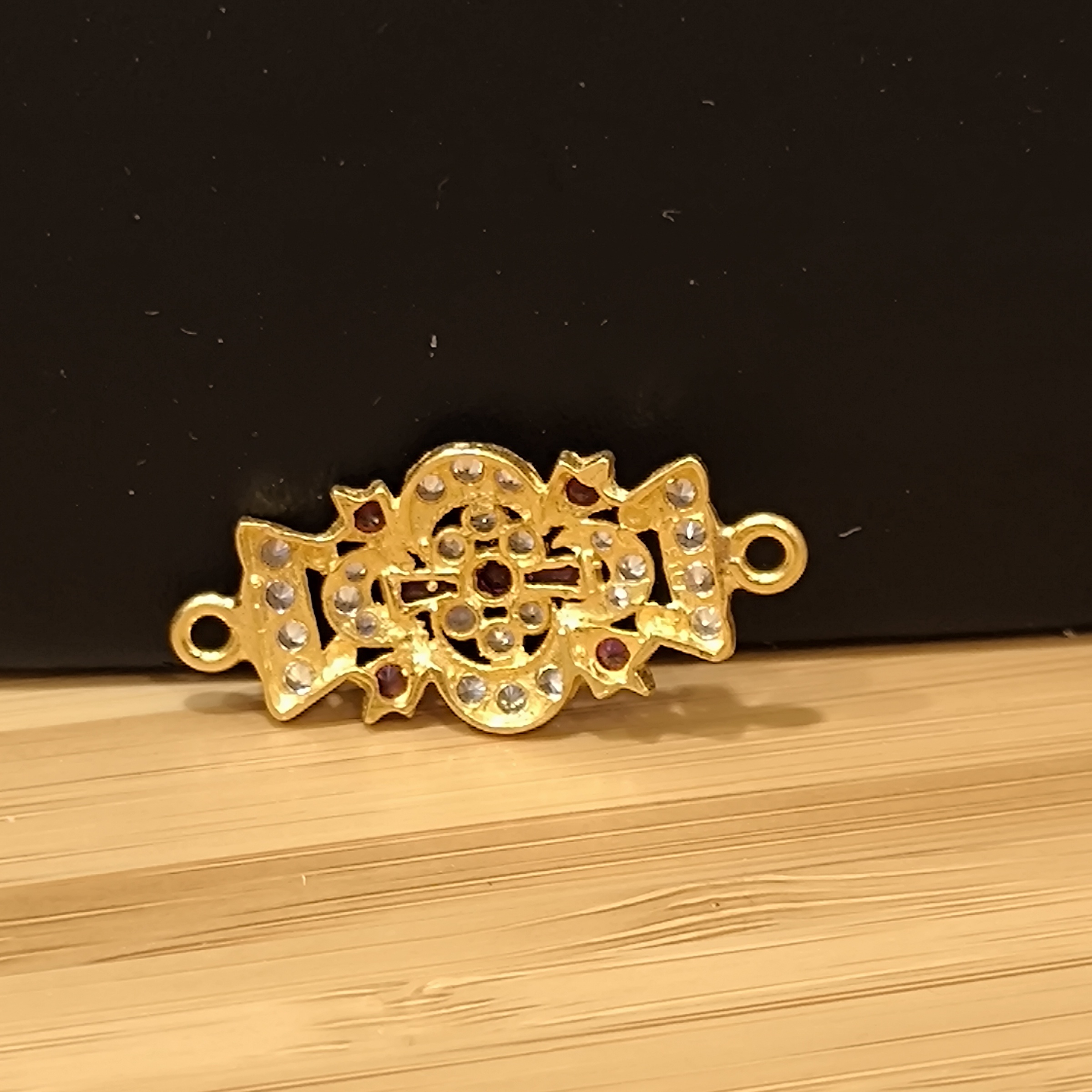 916 (22K) Yellow Gold Traditional Indian Connector Pendant Motif  Ruby & Zircon (5)