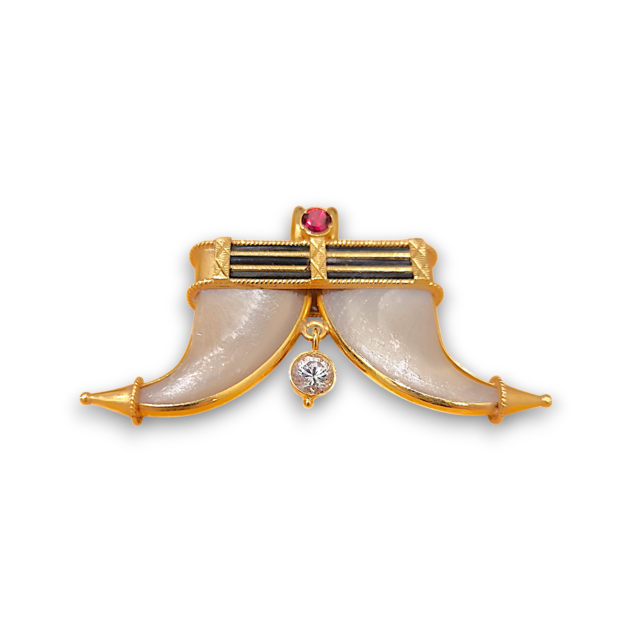 916 (22K) Yellow Gold Tiger Claw Pendant  Traditional Puligoru Ruby & Zircon (3)