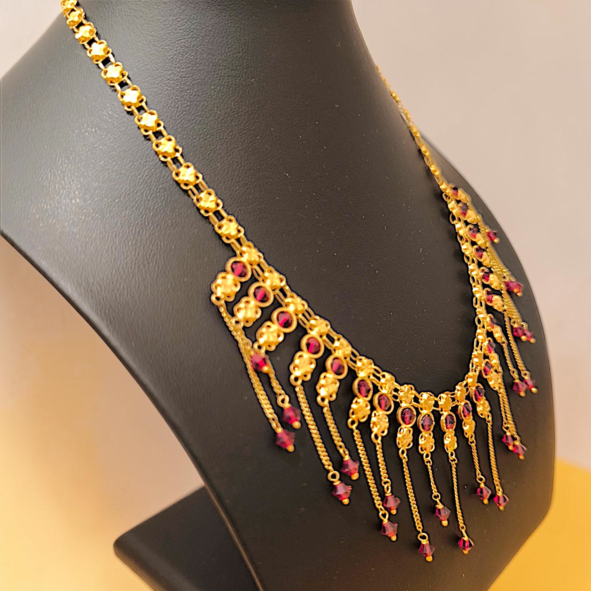 916 (22K) Yellow Gold Traditional Indian Necklace  Ruby Fringe Haar (3)