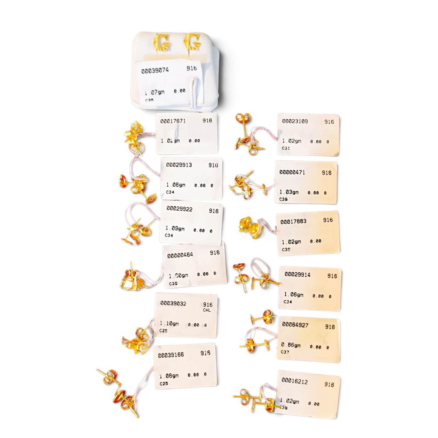 ALPHABET 'G' STUD EARRING (2)