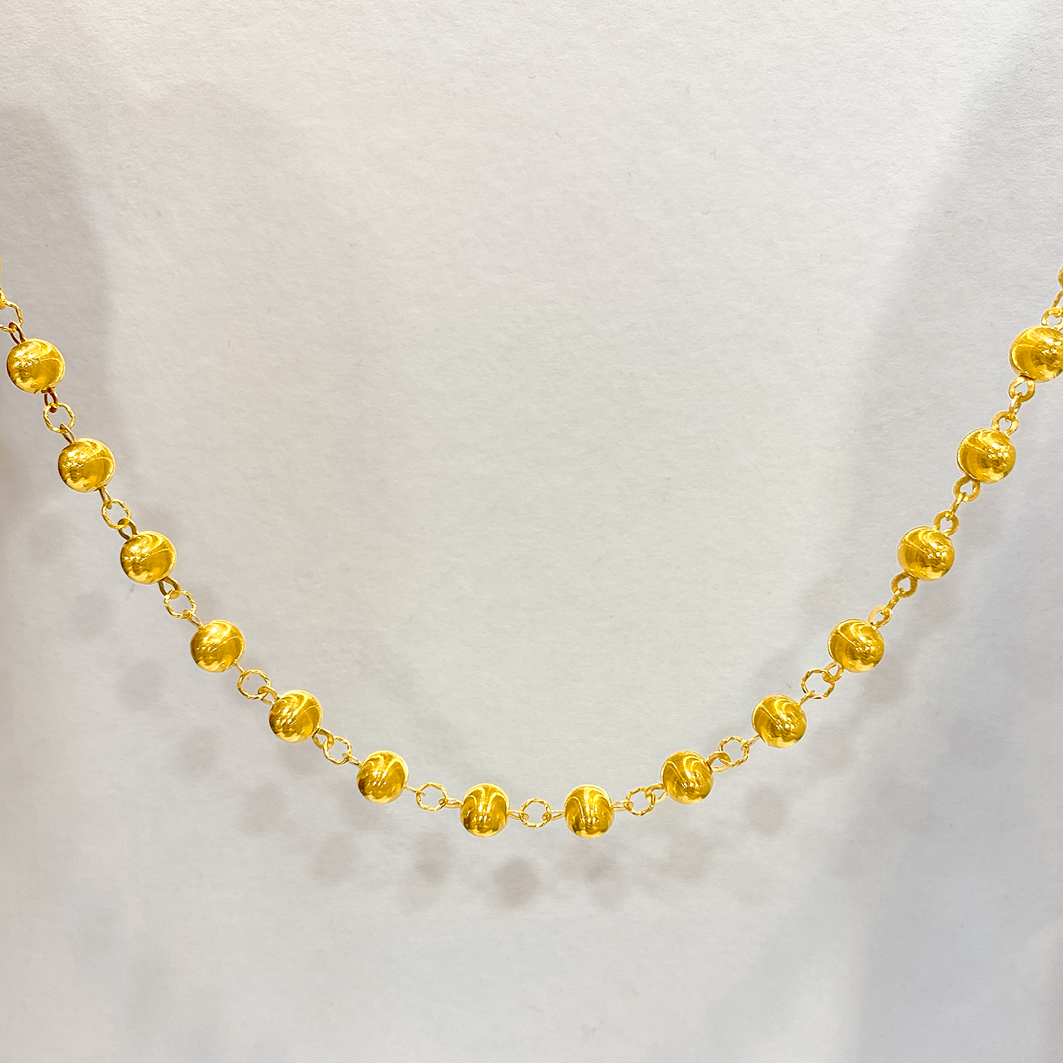 916 Gold Moon Bead Bracelet