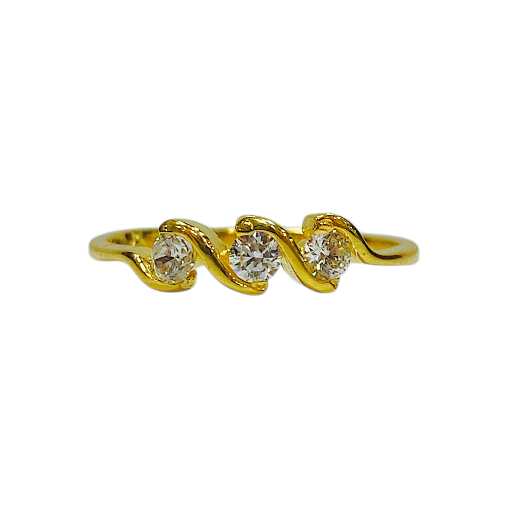 36148 - 18k-750-gold-three-stone-ring (2)