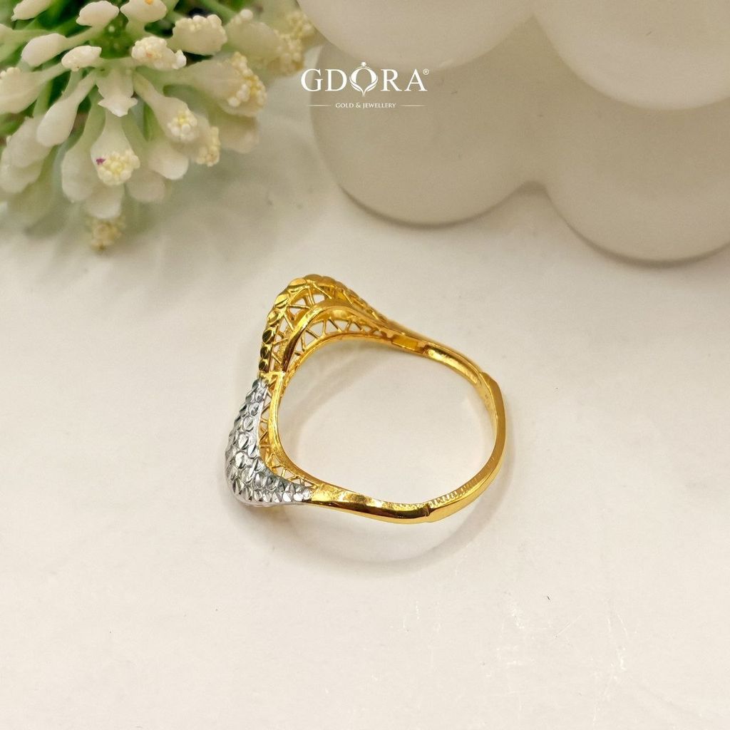 photo_6246968531639536896_y