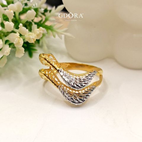 photo_6246968531639536902_y