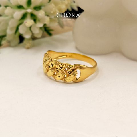 photo_6246968531639536908_y