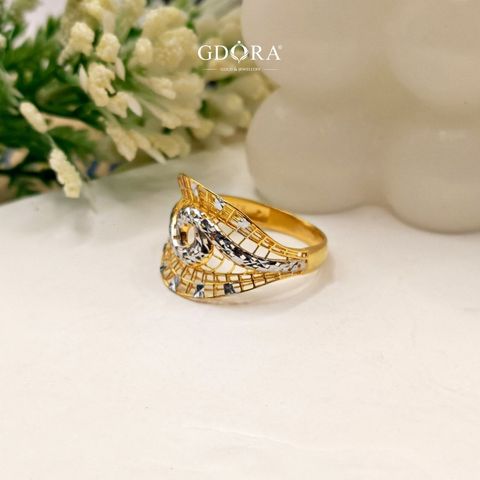 photo_6246968531639536950_y