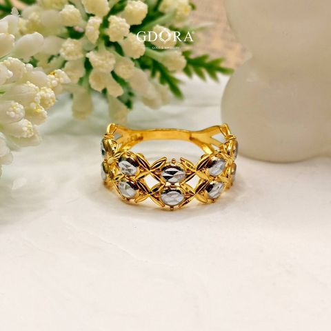 photo_6253401933087444874_y