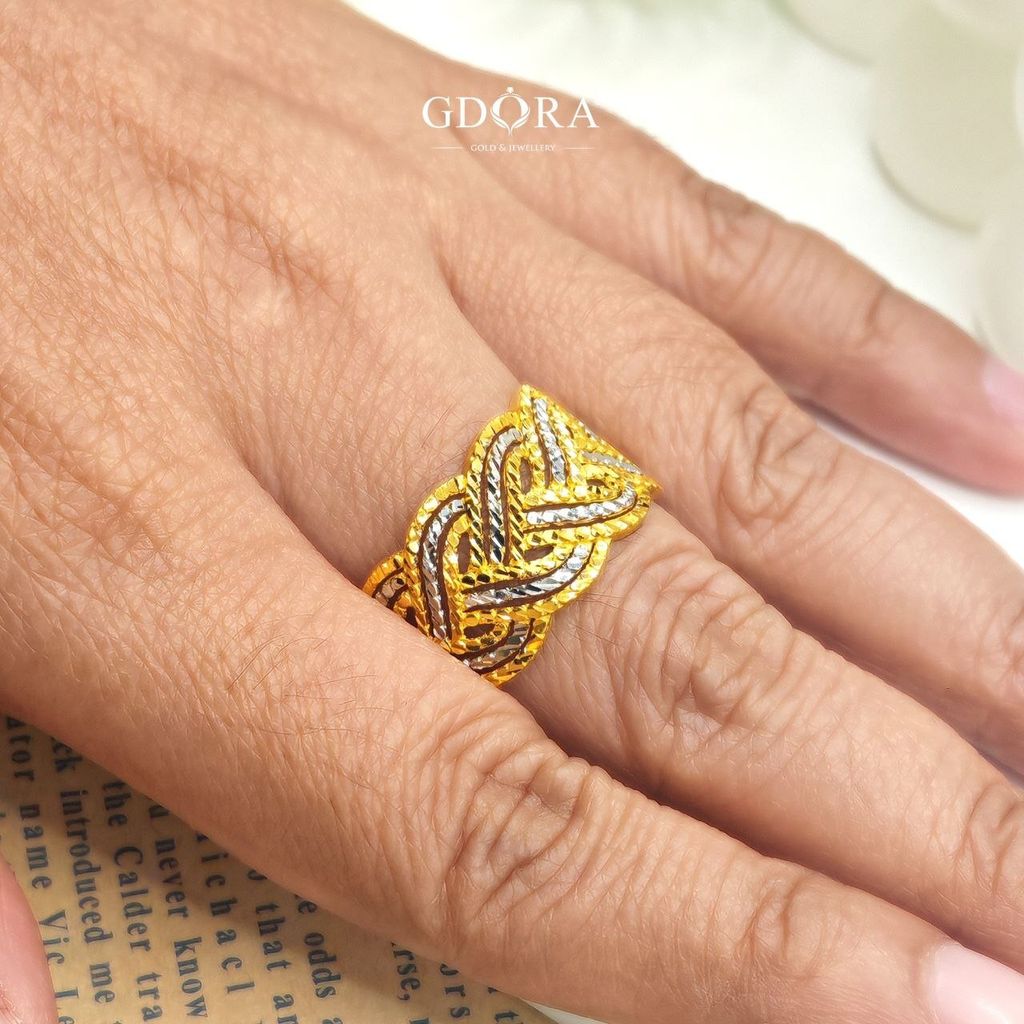 photo_6246968531639536961_y