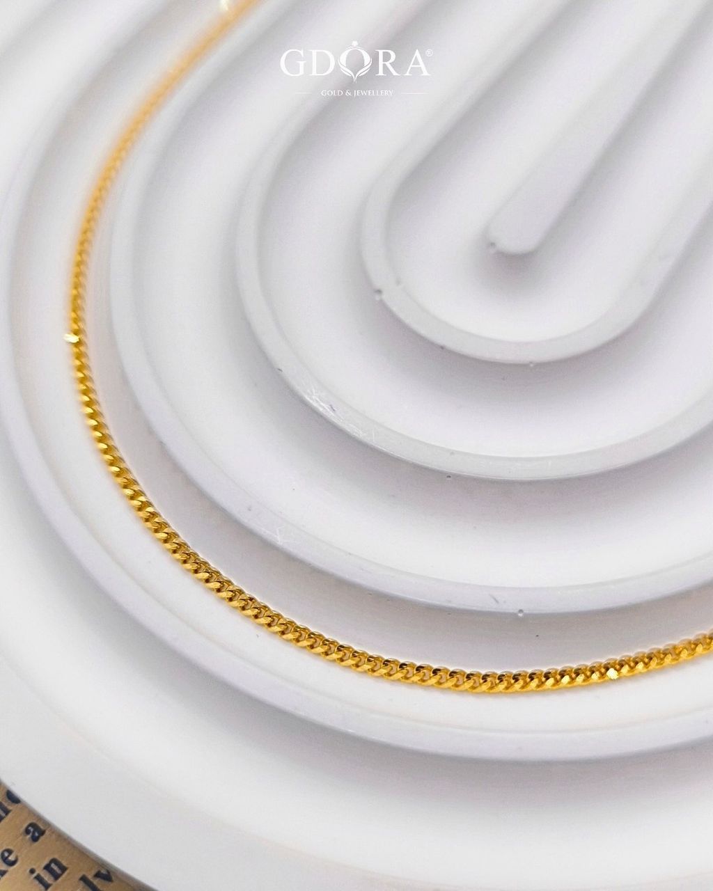 photo_6255993366029995907_w