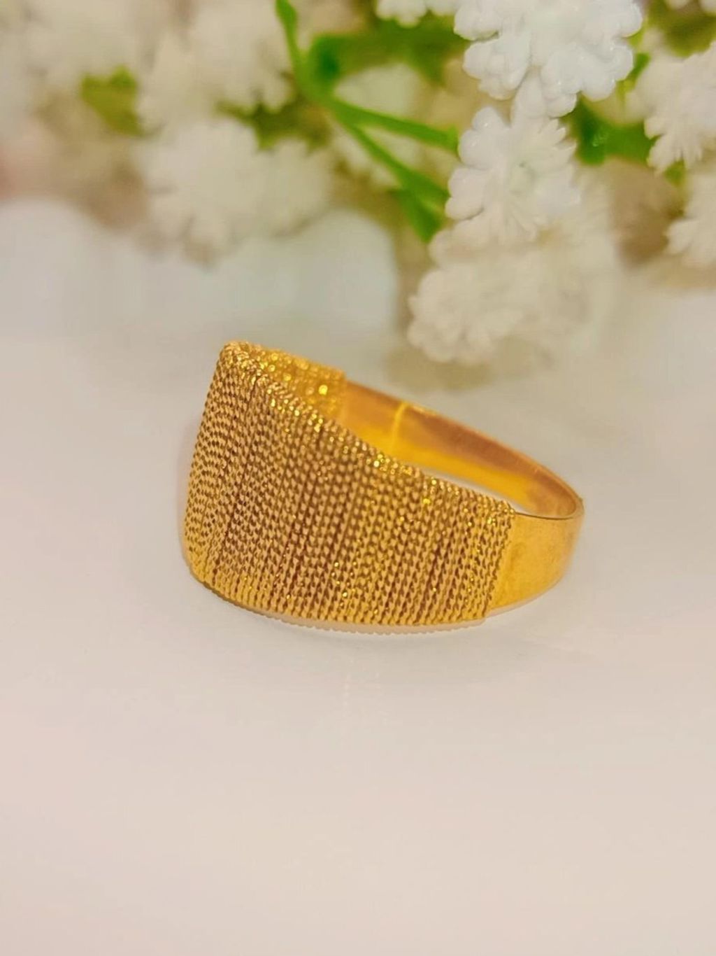 photo_6260545962644278658_y