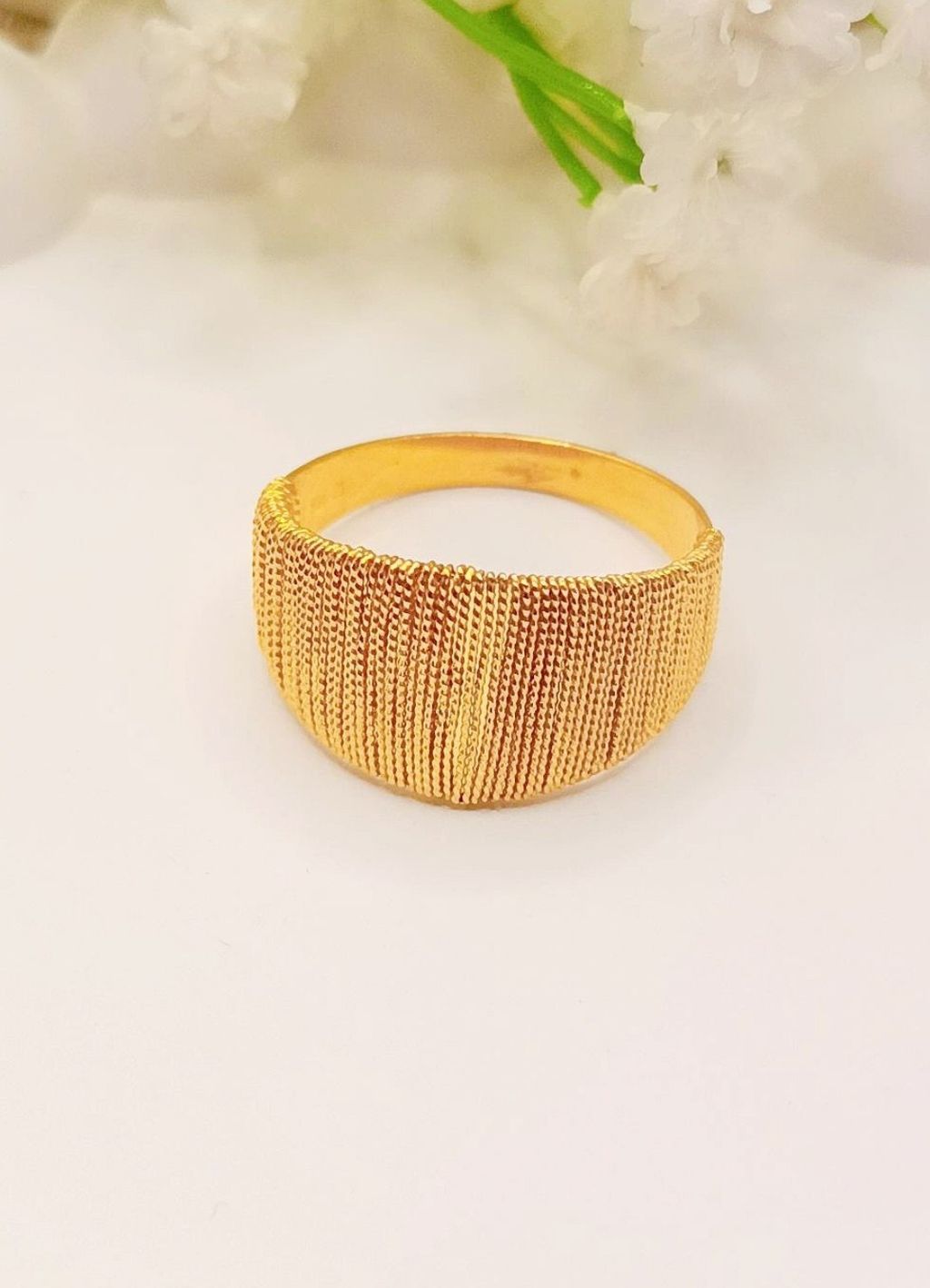 photo_6260545962644278657_w