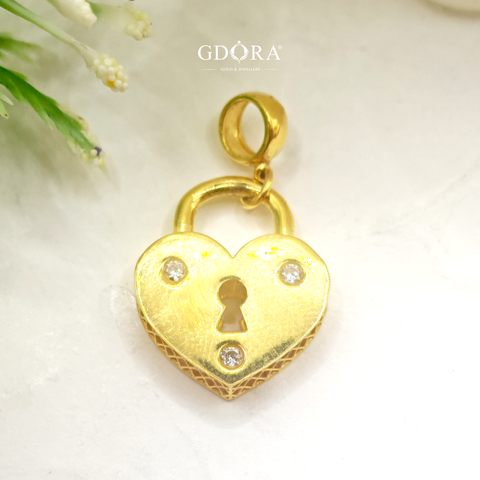 charm love 1
