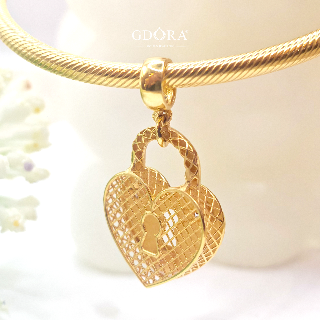 charm love 3