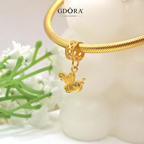 charm bee dangle 3