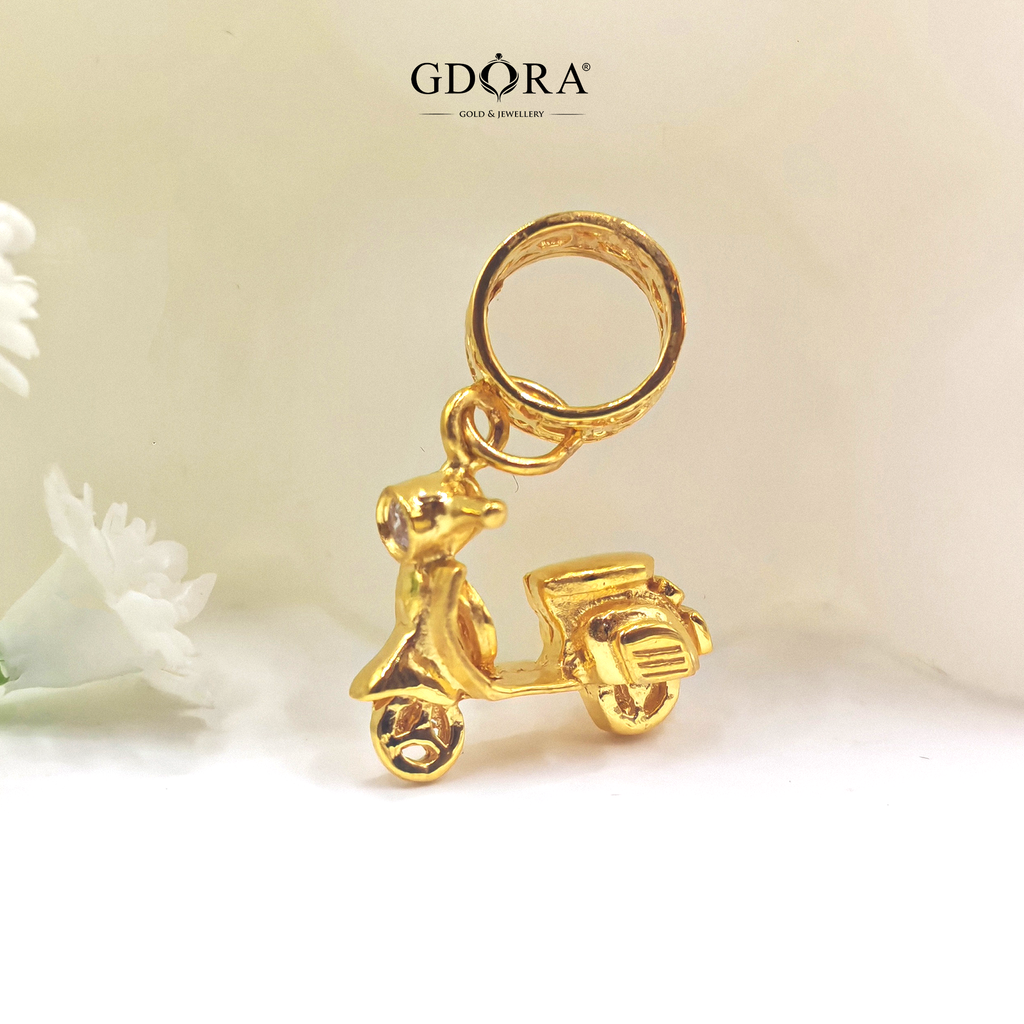 charm vespa dangle 4