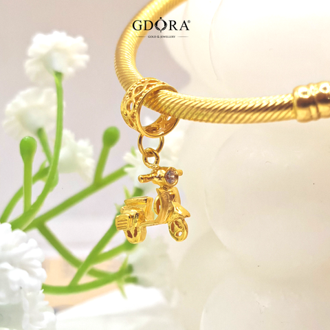 charm vespa dangle 2