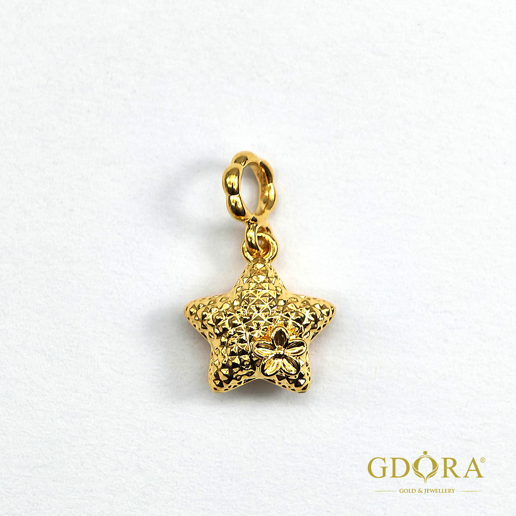hardgold star dangle 1