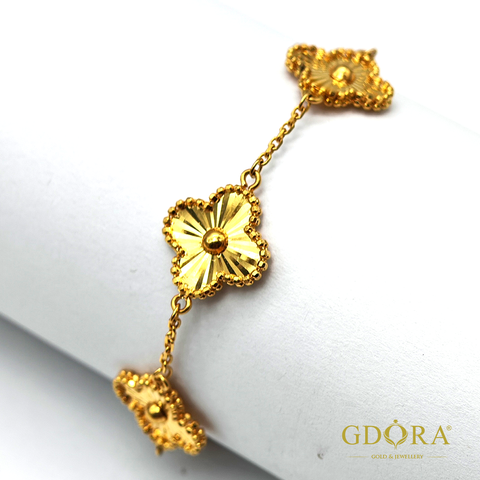 rantai tangan clover 1