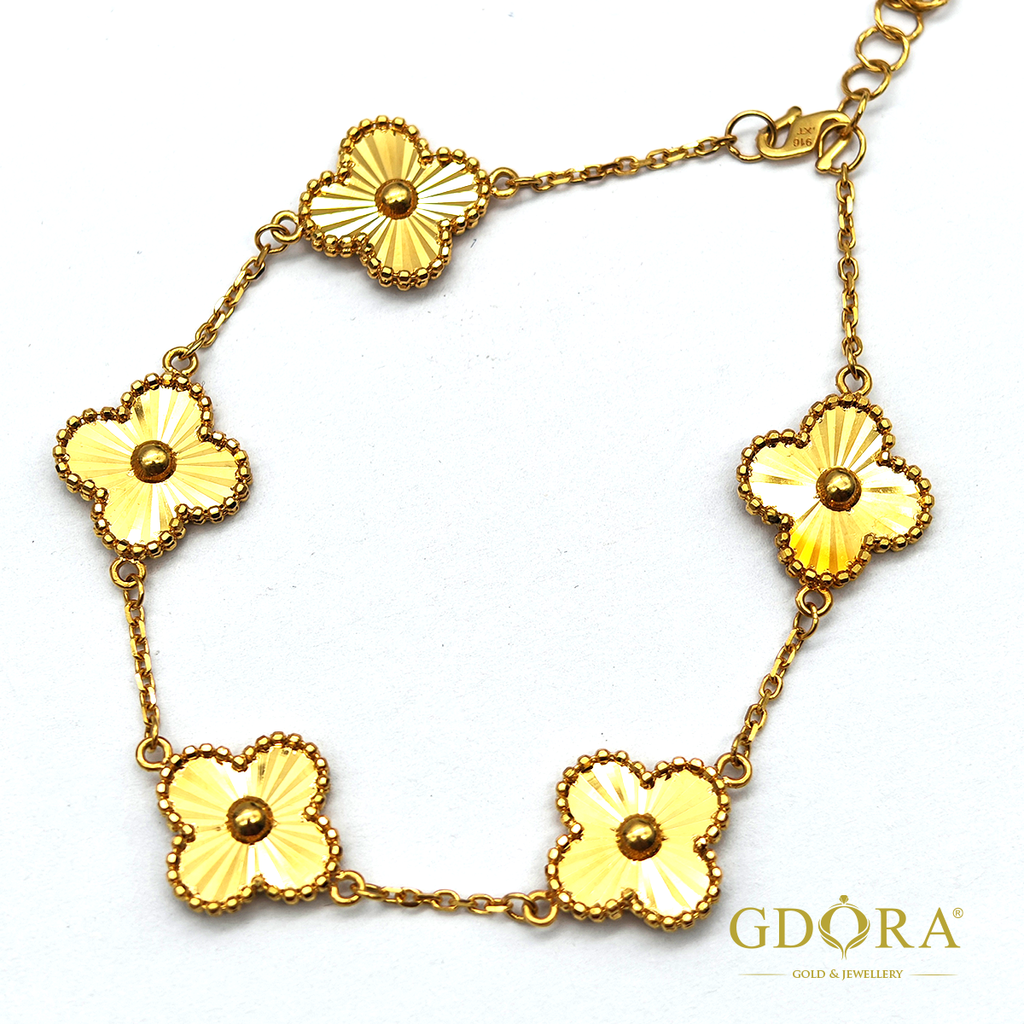 rantai tangan clover 3