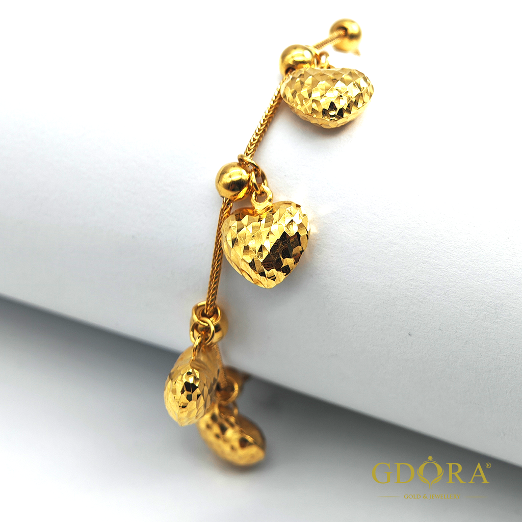 fesyen love gantung 1