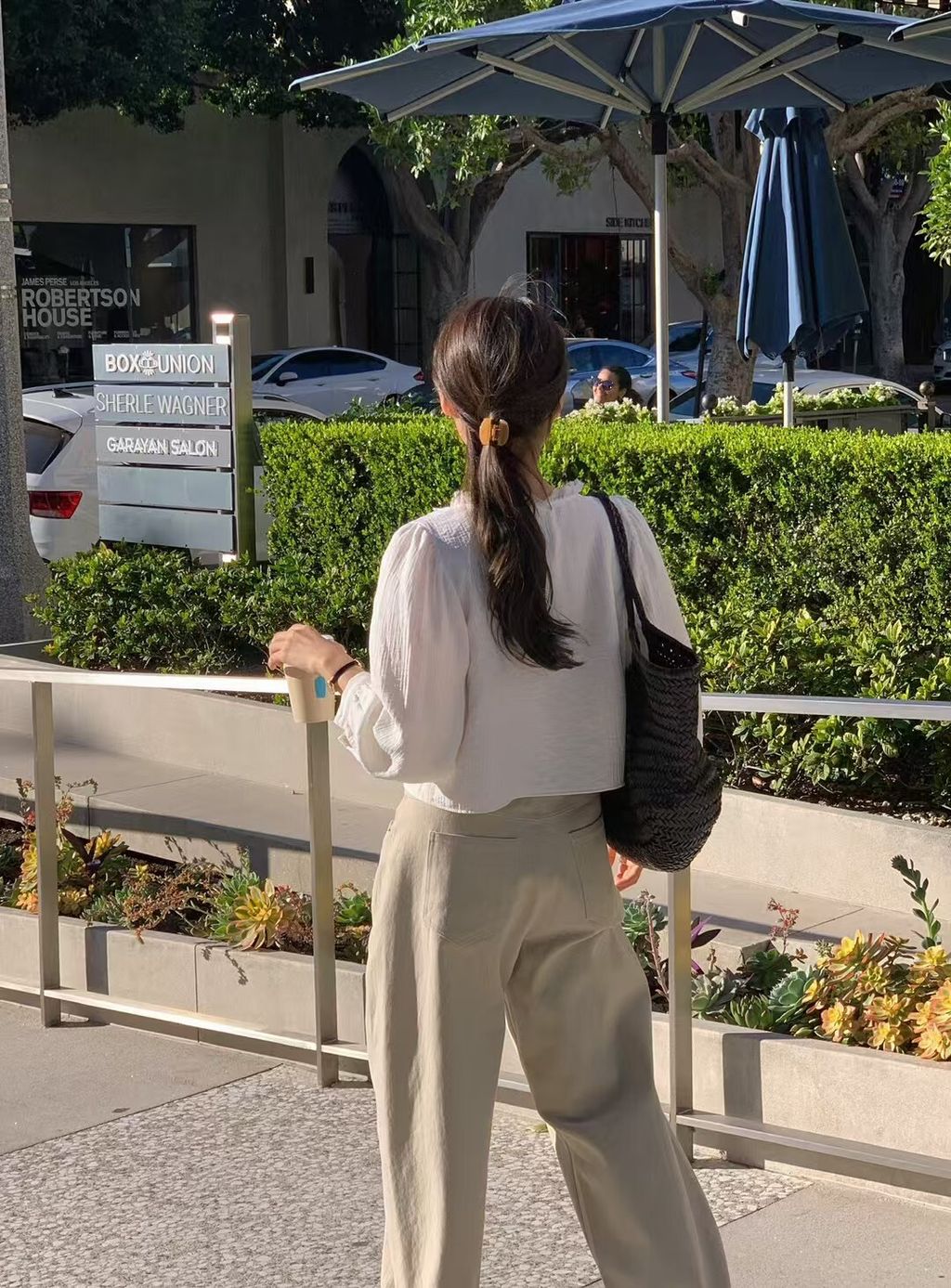 6b052e3da6d3df05a49151a306e27664