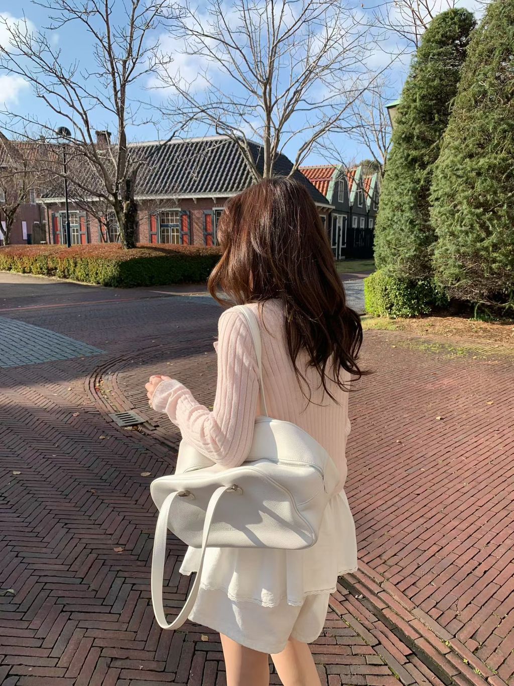 b6607c65ae2b3e264fd50daf76d7a9 4