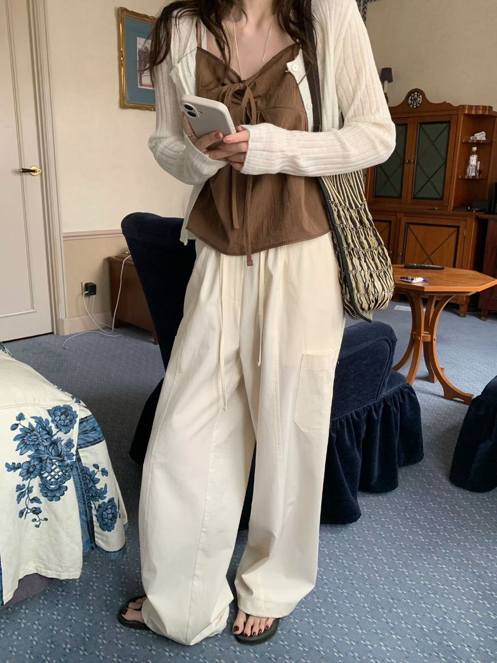 f908e56cf05a40d9ab8dd1a3ca1c0a