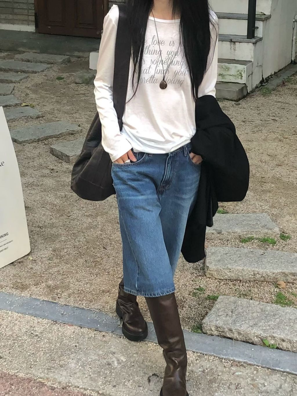 aaff272fbf72f297d3d1ae8e281d8e11