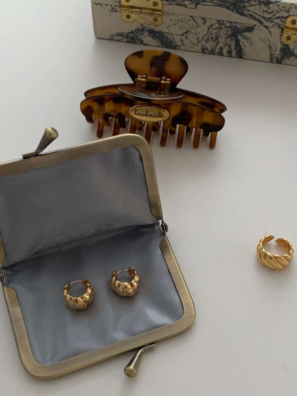 2b485146eec7d09ac8d75877f0fc05ae