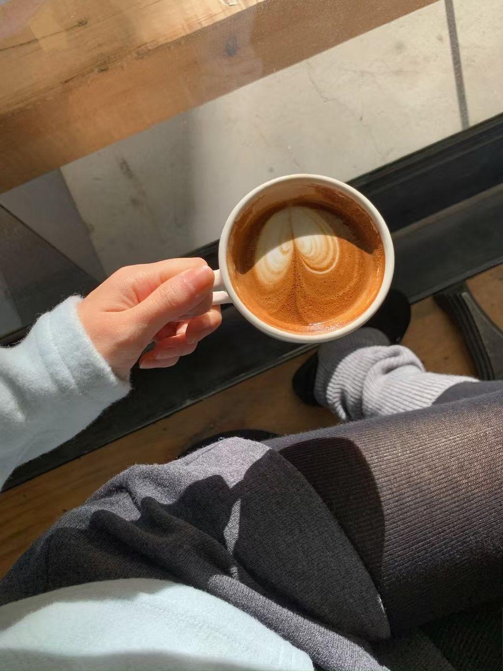 f3ddf123507041e4c4ab3ebf682676be 2