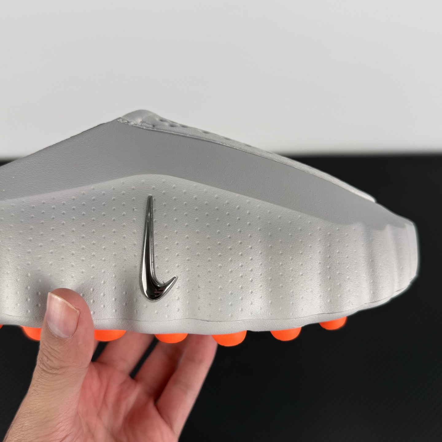 Nike Mind 001 