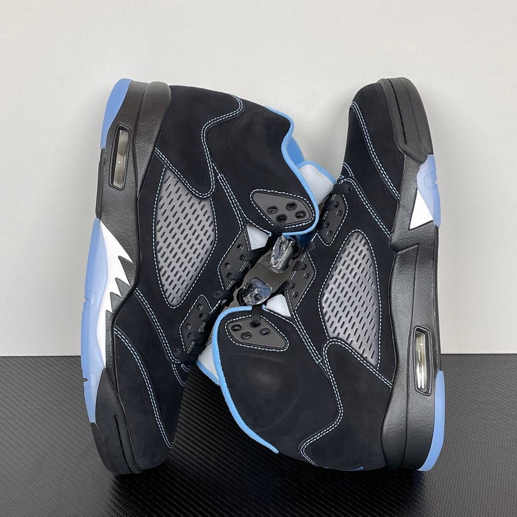Air Jordan 5 Retro Black University Blue (DD0587-008) | UNC AJ5.jpg