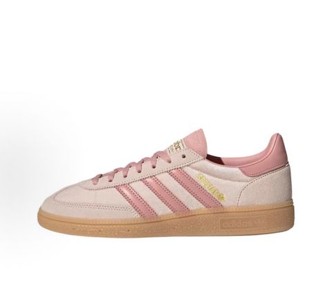 adidas Handball Spezial Wonder Quartz dusty pink suede upper with white leather three-stripes and vintage soft gum rubber outsole side profile view