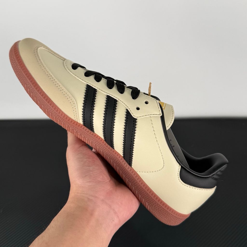Side profile of women's adidas Samba OG Cream White Sand Strata sneaker ID0478, featuring a cream leather base, earthy sand suede T-toe and 3-stripes, and a gum rubber outsole. Available in Singapore and Malaysia..jpg