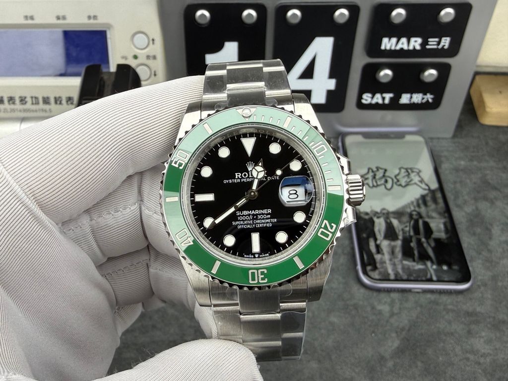 : Discover the highly coveted Rolex Submariner Date (M126610LV-0002), affectionately known as the "Starbucks." Featuring a green Cerachrom bezel, black dial, Calibre 3235, and Oyster bracelet. Fast shipping across SG & MY..jpg