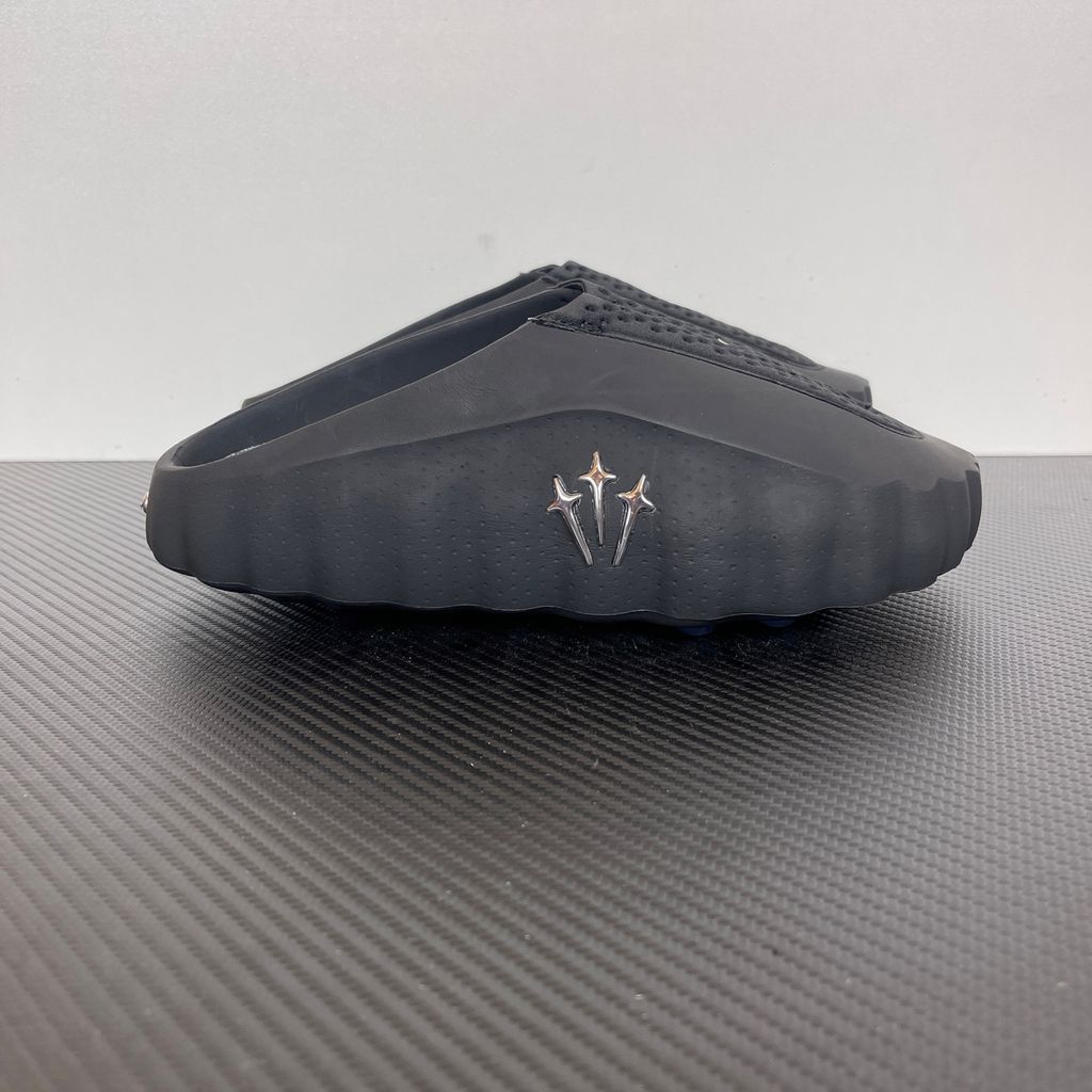 NOCTA-Nike-Mind-001-Black-Chrome-Drake-Collaboration-Luxury-Tech-Slide