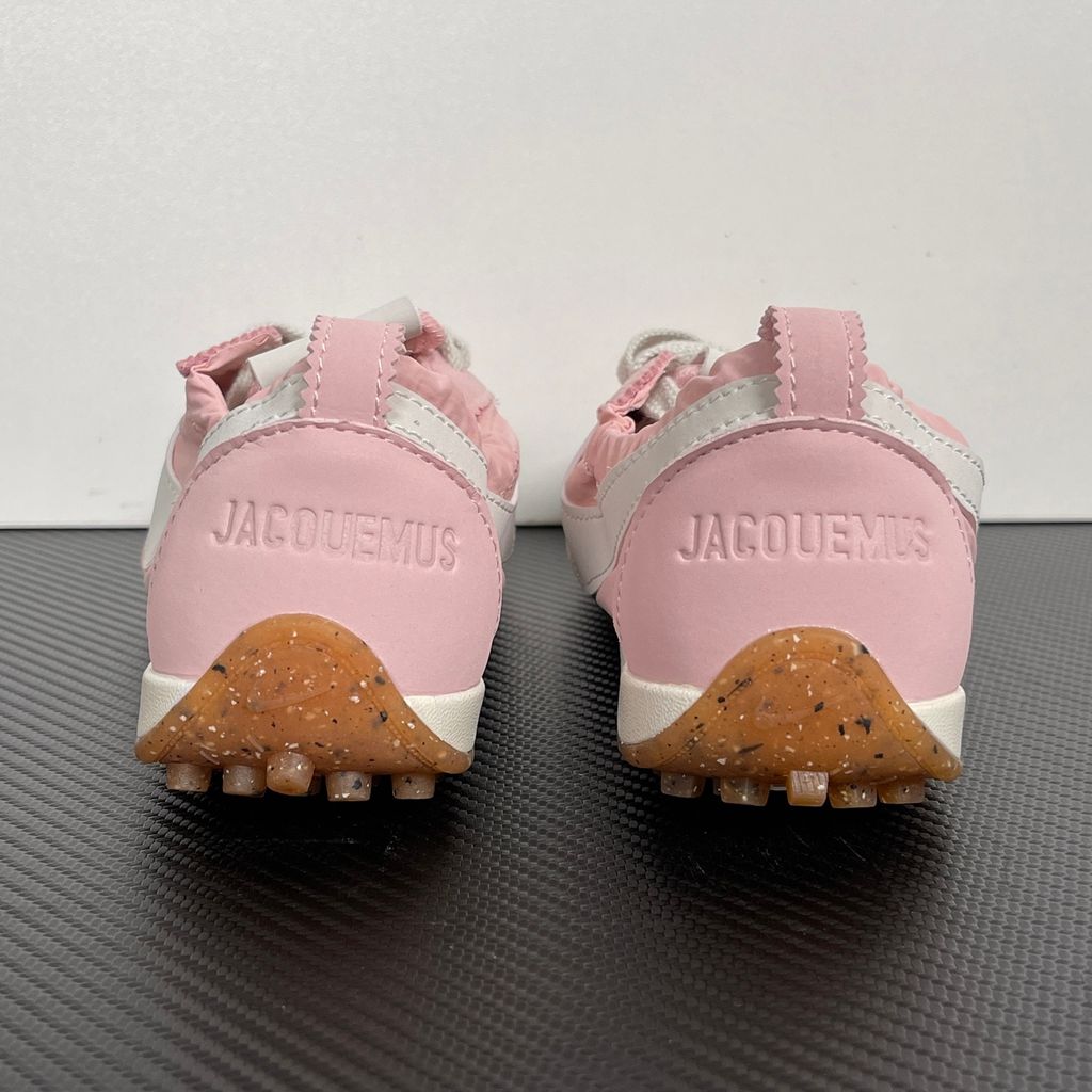 nike-x-jacquemus-luxury-branding-heel-counter-and-waffle-outsole.jpg