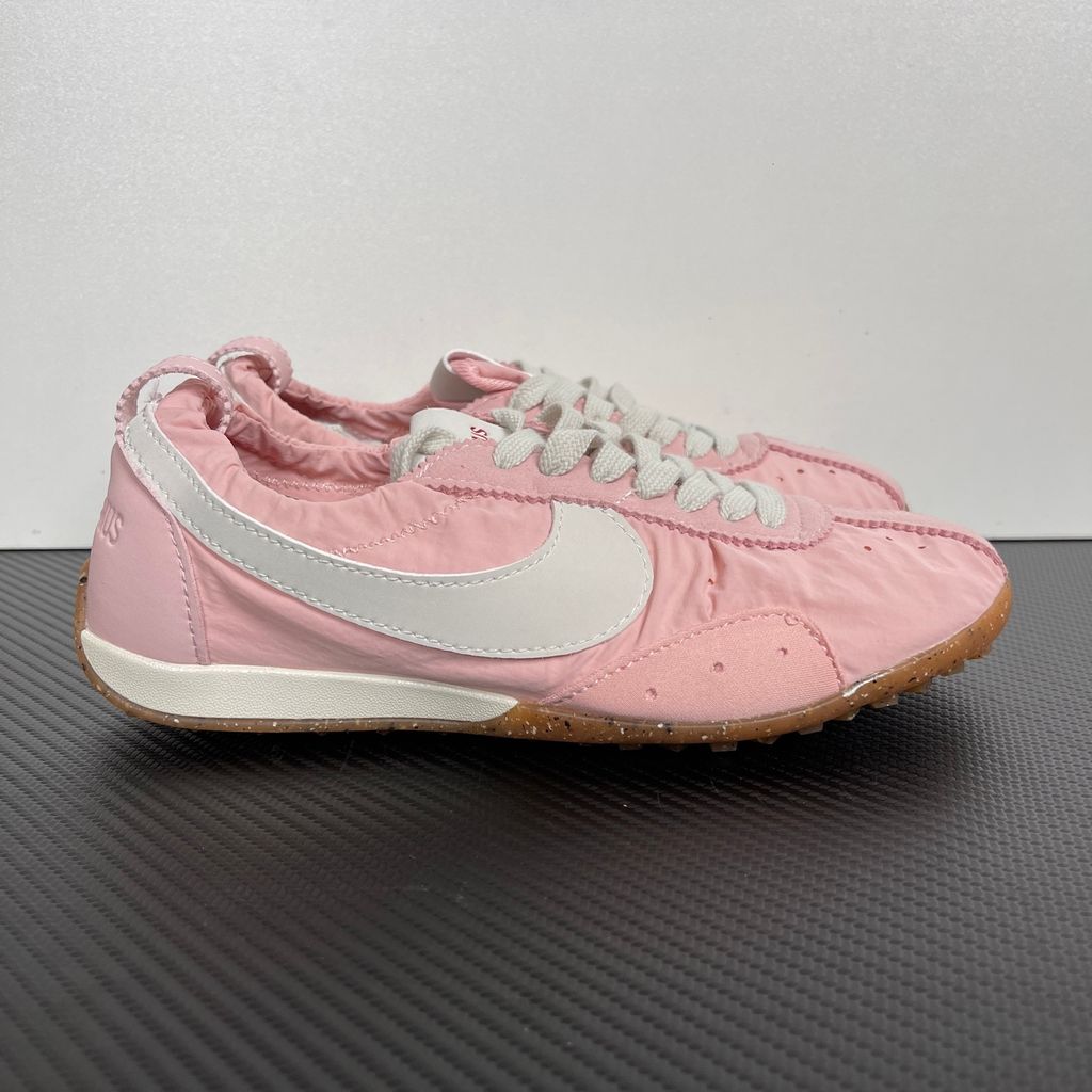 nike-moon-shoe-sp-jacquemus-aluminum-pink-luxury-runner-sneaker-hv8547-601.jpg