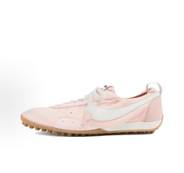 nike-moon-shoe-sp-jacquemus-aluminum-pink-luxury-runner-sneaker-hv8547-601
