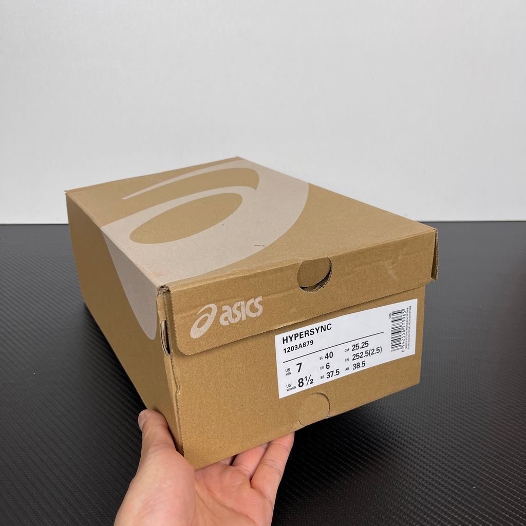 asics-hypersync-low-profile-wrestling-inspired-outsole-ortholite-cushioning