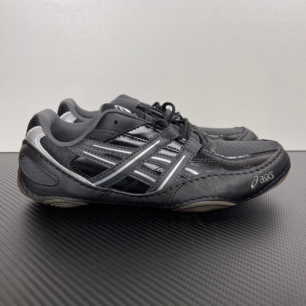 asics-hypersync-graphite-grey-black-technical-lifestyle-sneaker-1203a879-021.jpg
